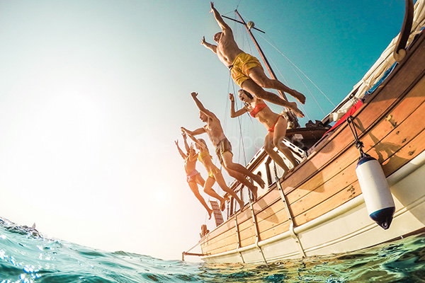 Yachts for groups